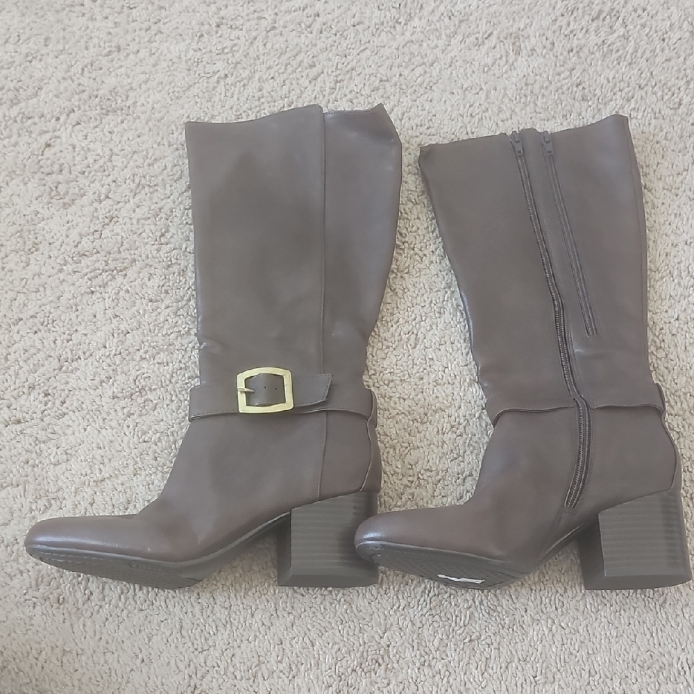 AEROSOLES Dark Brown Heeled Boots
